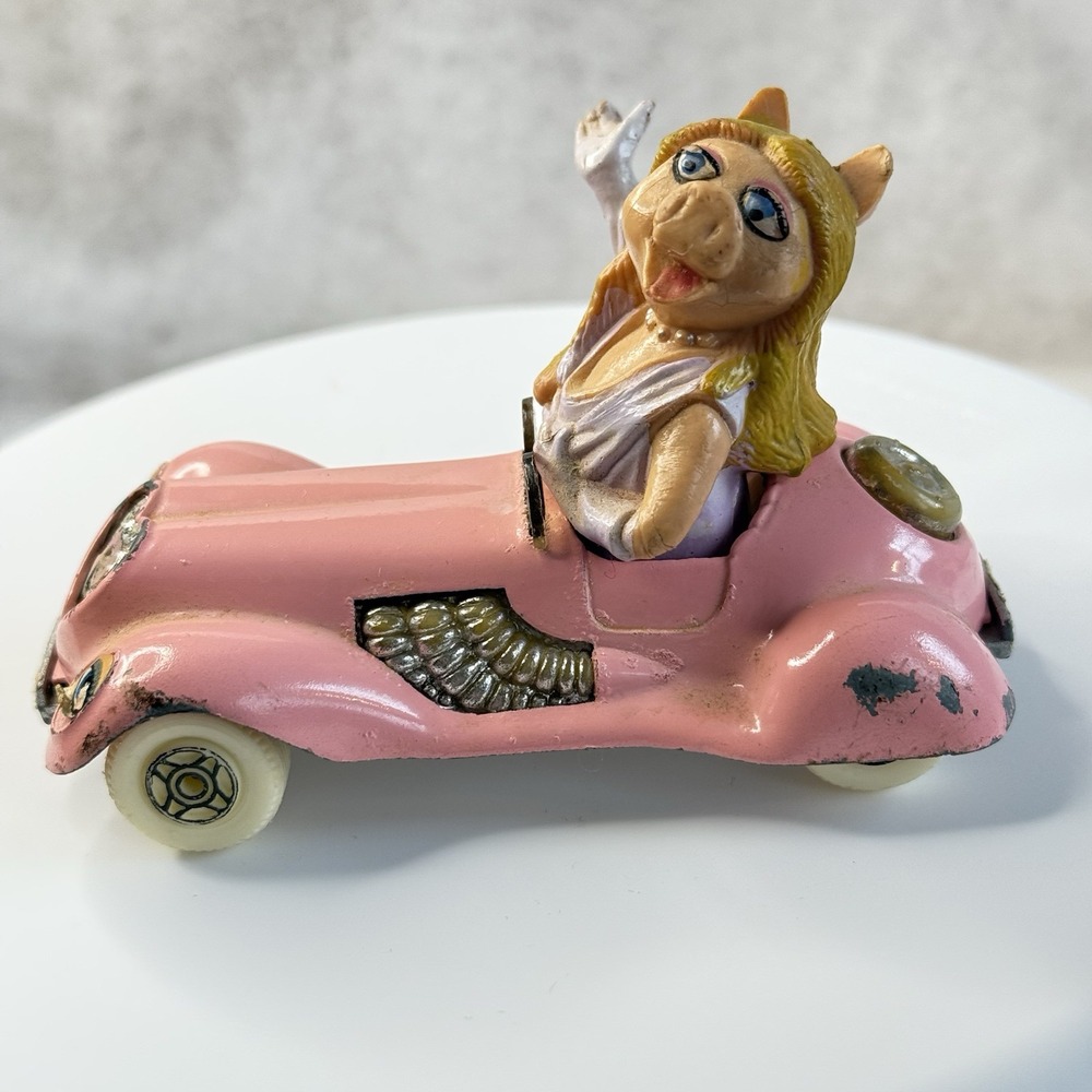 1979 Corgi Miss Piggy Pink Metal Car 4in Henson Assoc. Dlightly Different‎